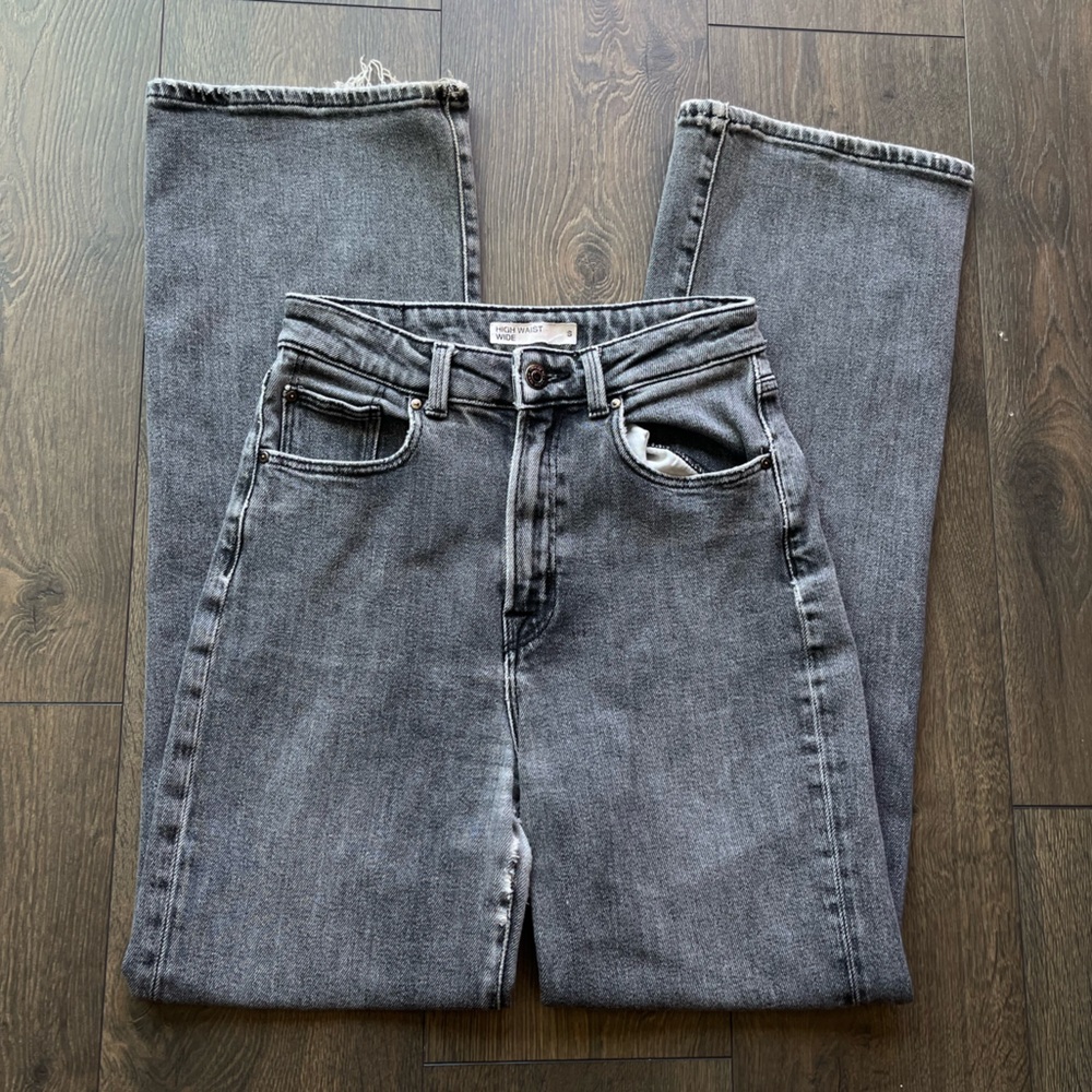 Grey High Waisted Jeans